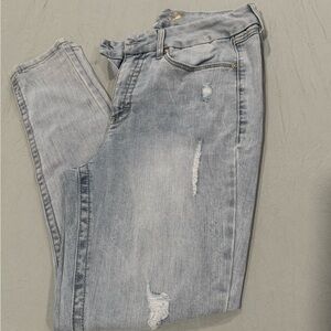 Seven7 Women's Light Blue Distressed Skinny Jeans